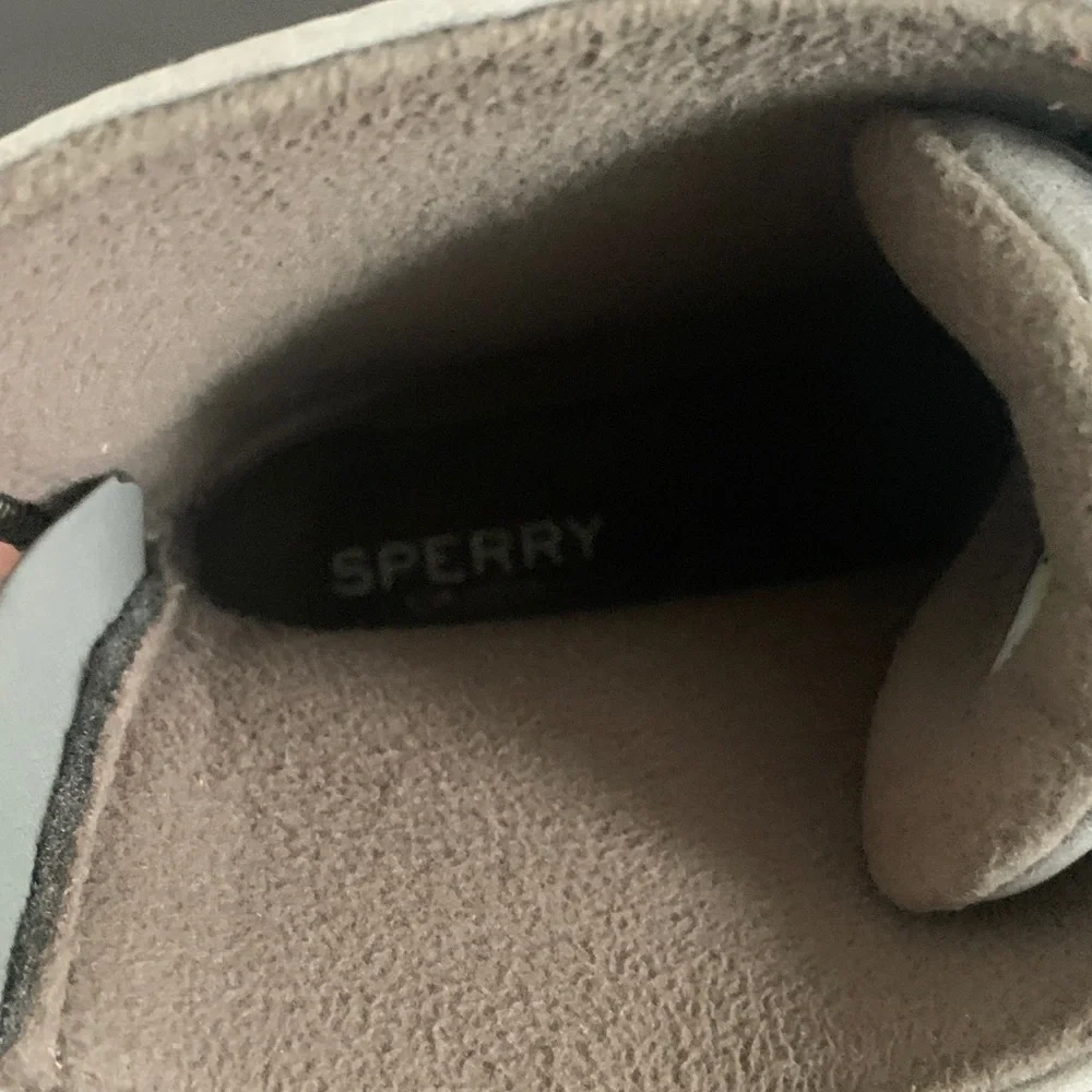 Sperry Duck Boots Gray and Red Lace Up Boots. - Picture 4 of 8